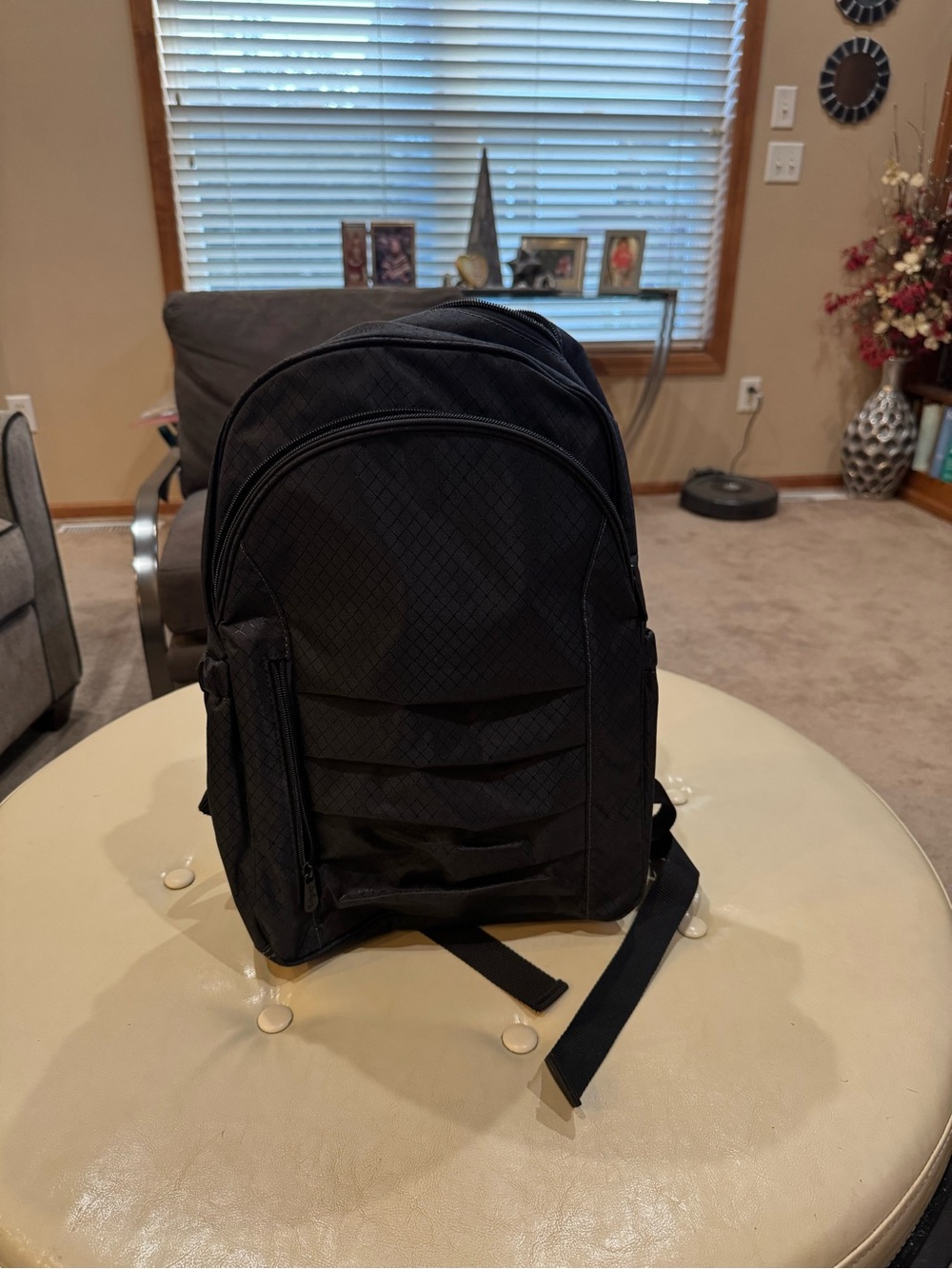 Thirty-One Backpack - Picture 9 of 9